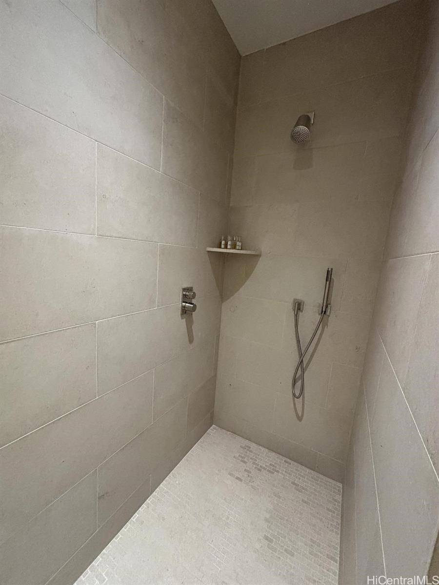 1388 Ala Moana Blvd Honolulu - Rental - photo 8 of 23