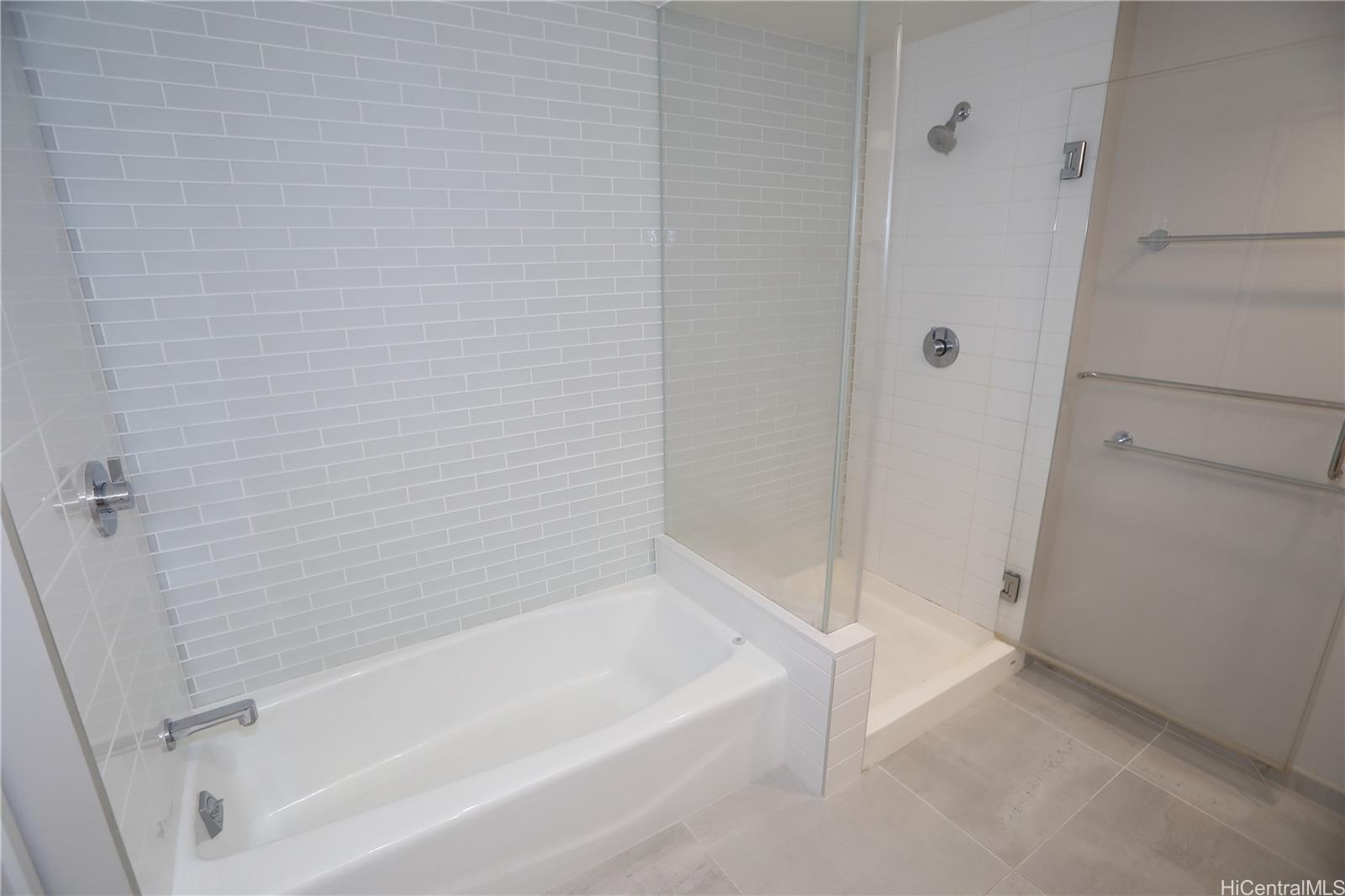 Sky Ala Moana West condo # 1001, Honolulu, Hawaii - photo 9 of 23