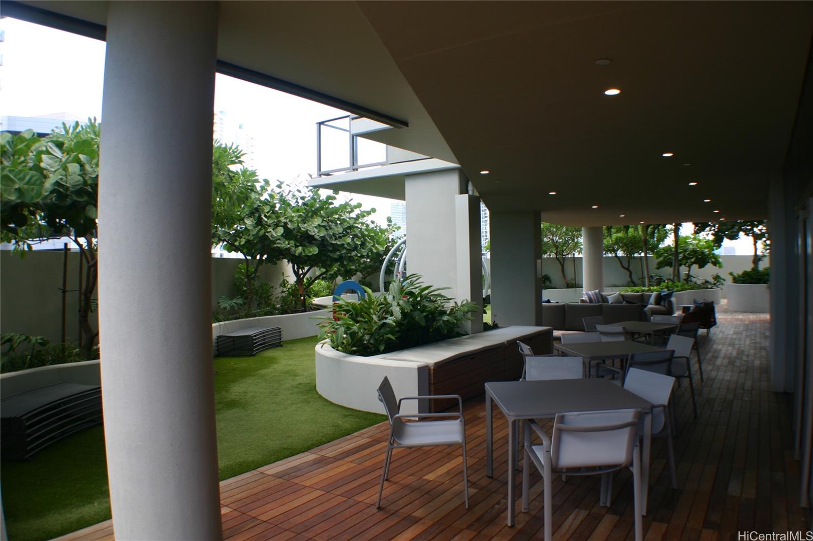 Sky Ala Moana West condo # 1009, Honolulu, Hawaii - photo 19 of 25