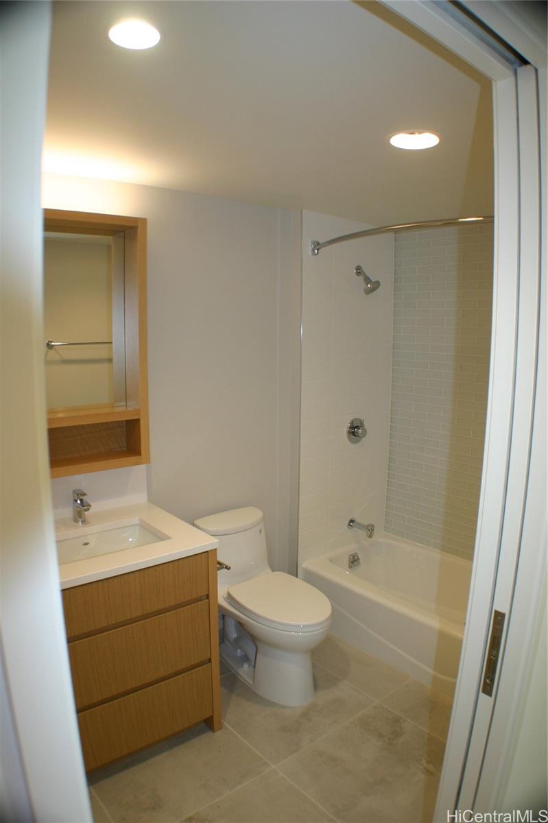 Sky Ala Moana West condo # 1009, Honolulu, Hawaii - photo 10 of 25