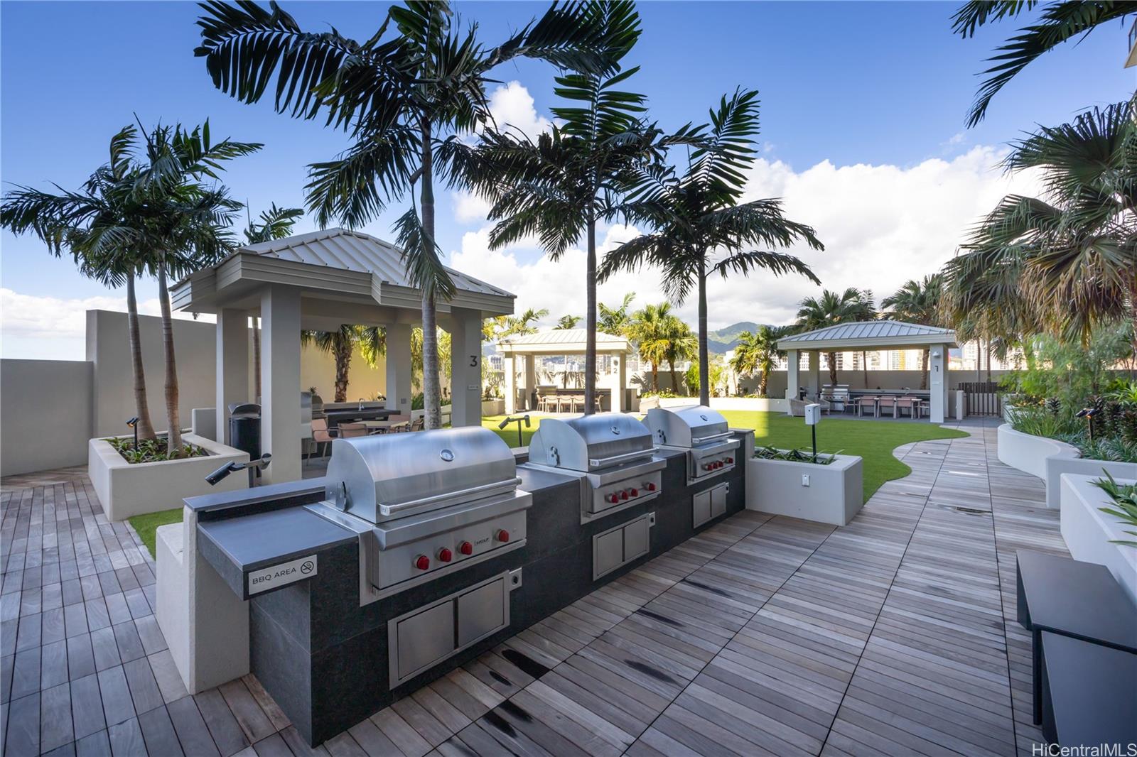 Sky Ala Moana West condo # 1505, Honolulu, Hawaii - photo 4 of 17