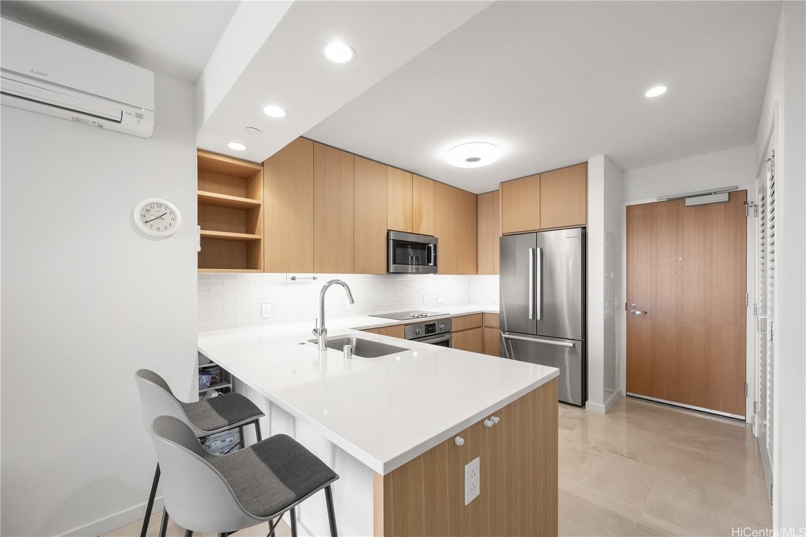 Sky Ala Moana West condo # 1510, Honolulu, Hawaii - photo 2 of 18