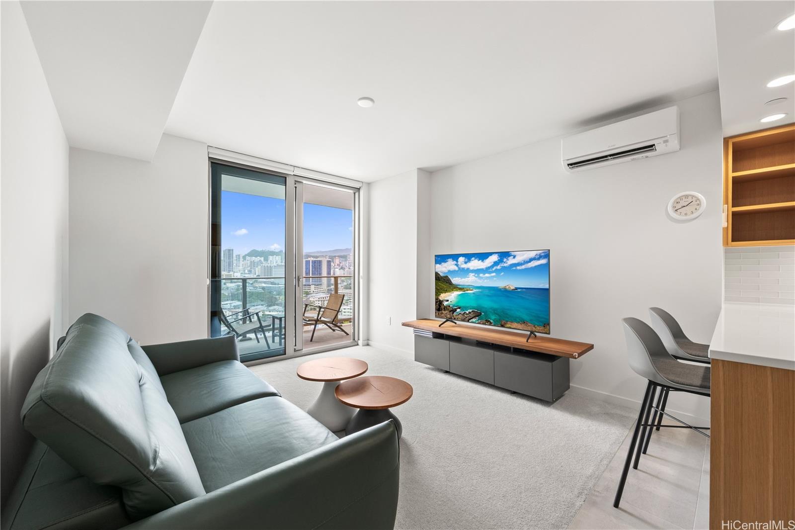 Sky Ala Moana West condo # 1510, Honolulu, Hawaii - photo 3 of 18