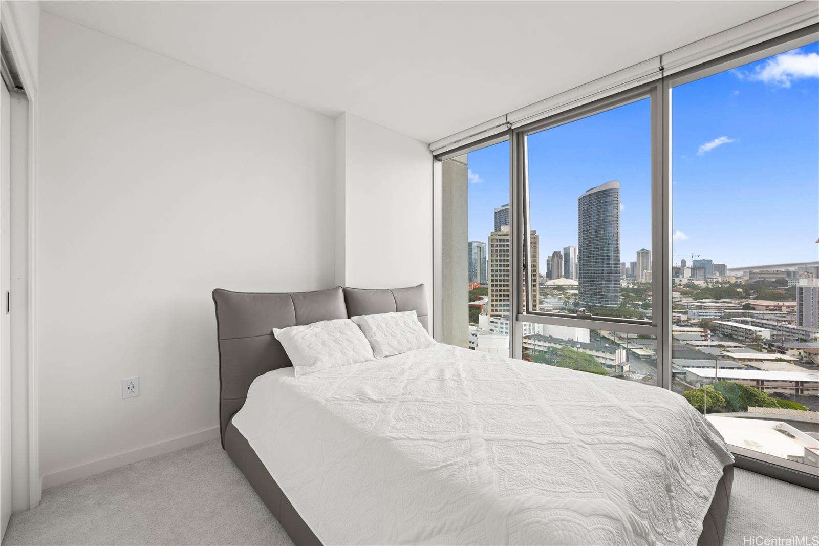 Sky Ala Moana West condo # 1510, Honolulu, Hawaii - photo 8 of 18