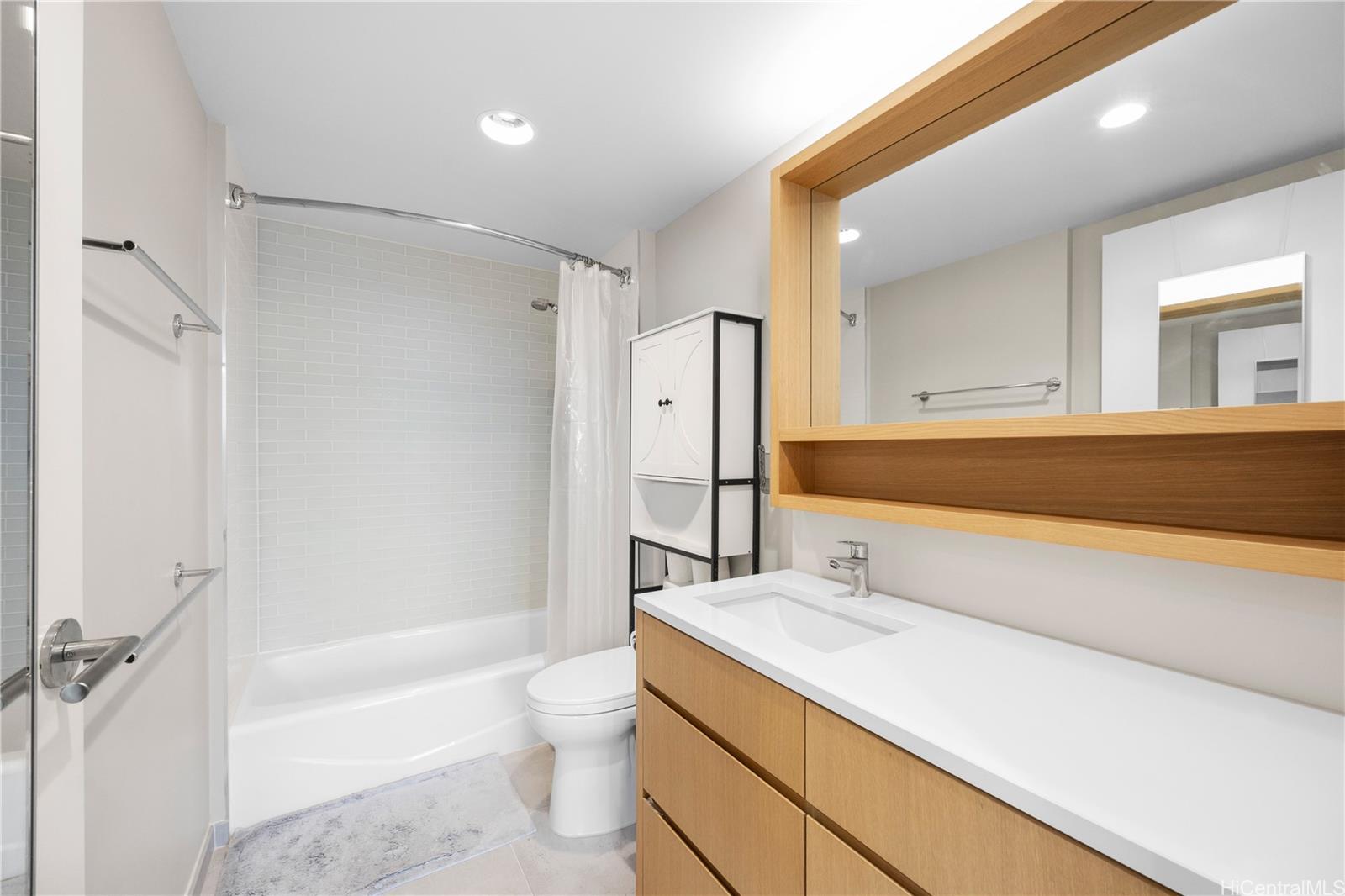 Sky Ala Moana West condo # 1510, Honolulu, Hawaii - photo 9 of 18