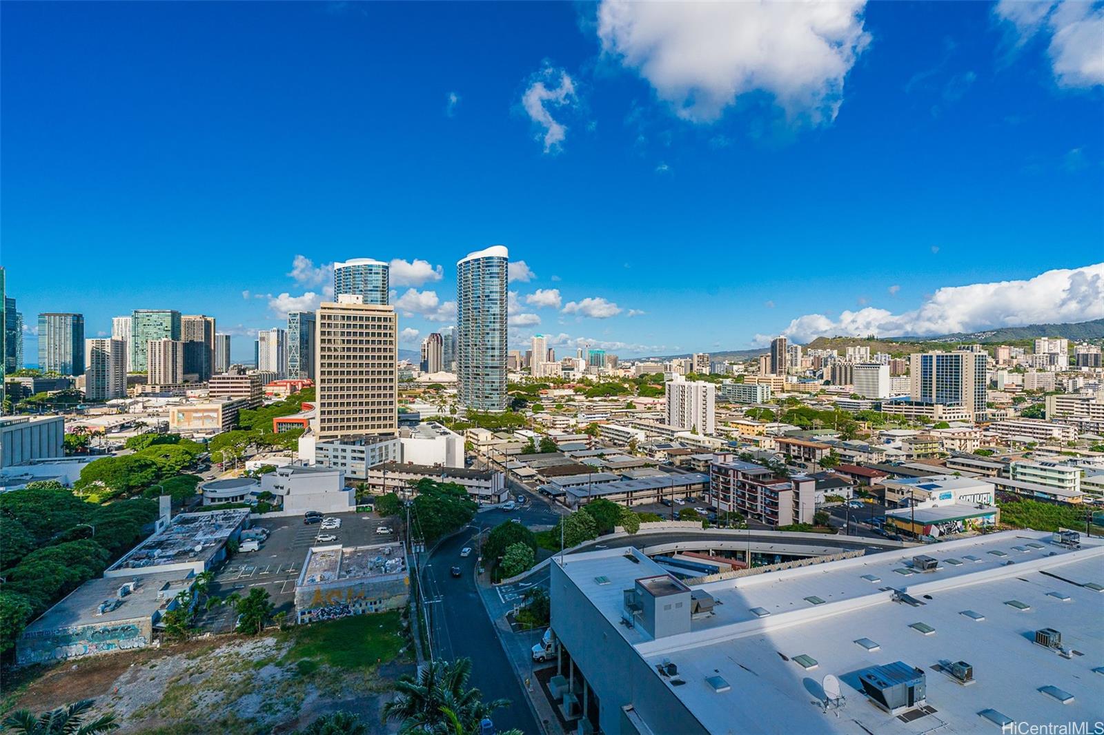 Sky Ala Moana West condo # 1610, Honolulu, Hawaii - photo 12 of 24
