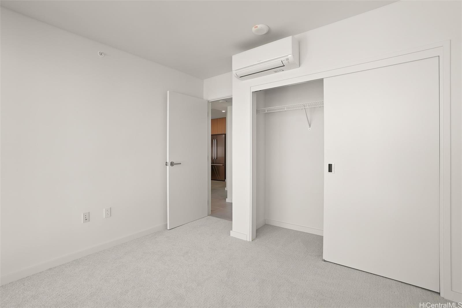 Sky Ala Moana West condo # 1610, Honolulu, Hawaii - photo 4 of 24