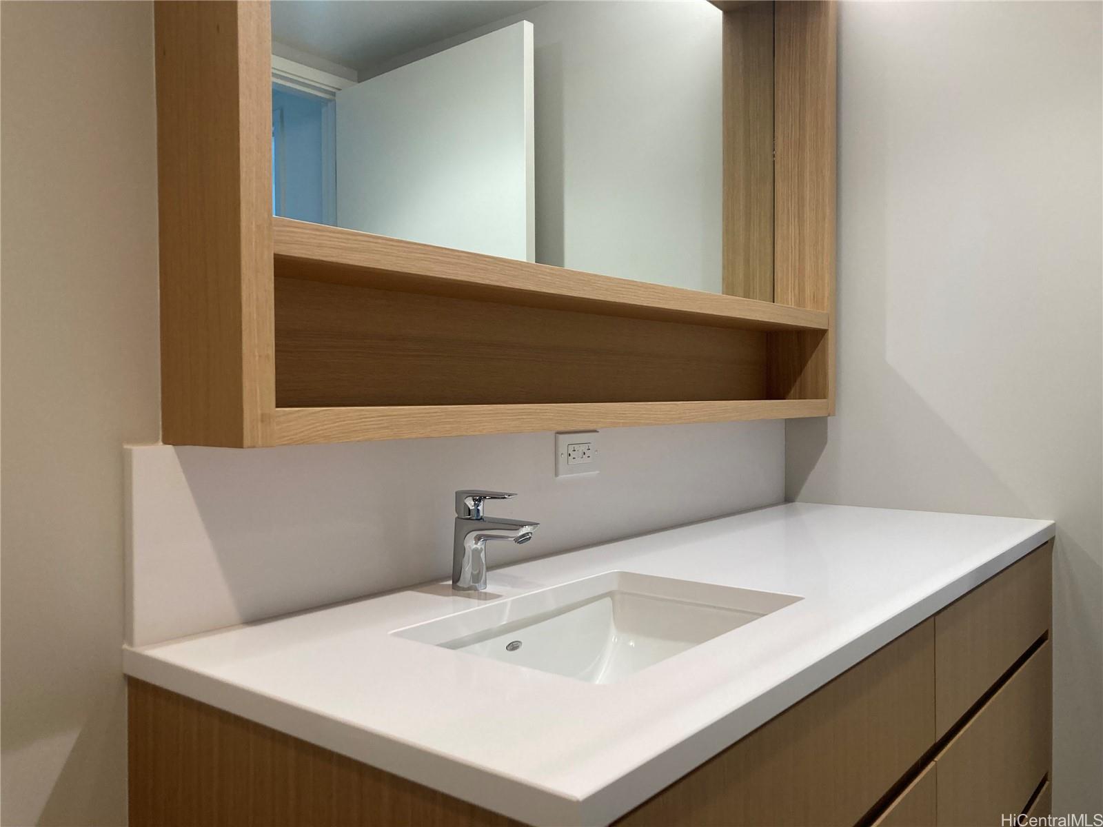 1388 Kapiolani Blvd Honolulu - Rental - photo 8 of 15