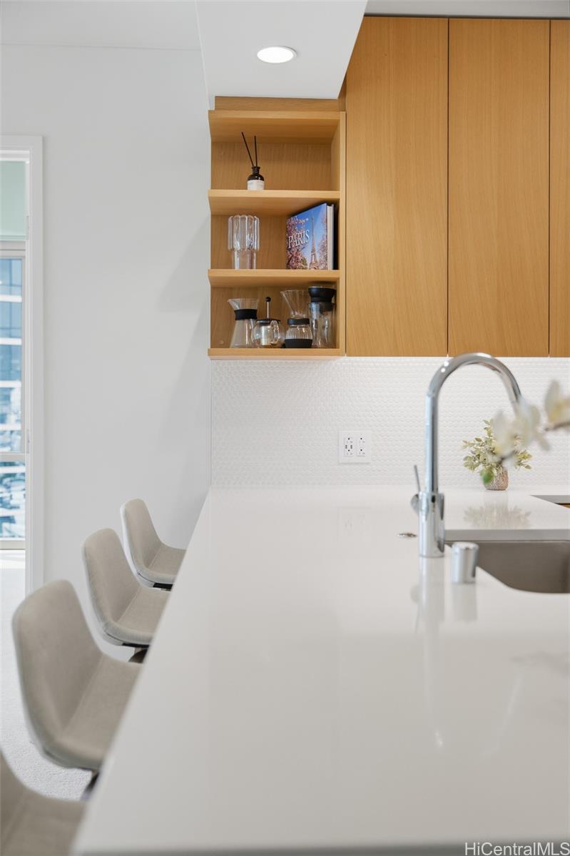 Sky Ala Moana West condo # 1801, Honolulu, Hawaii - photo 6 of 25