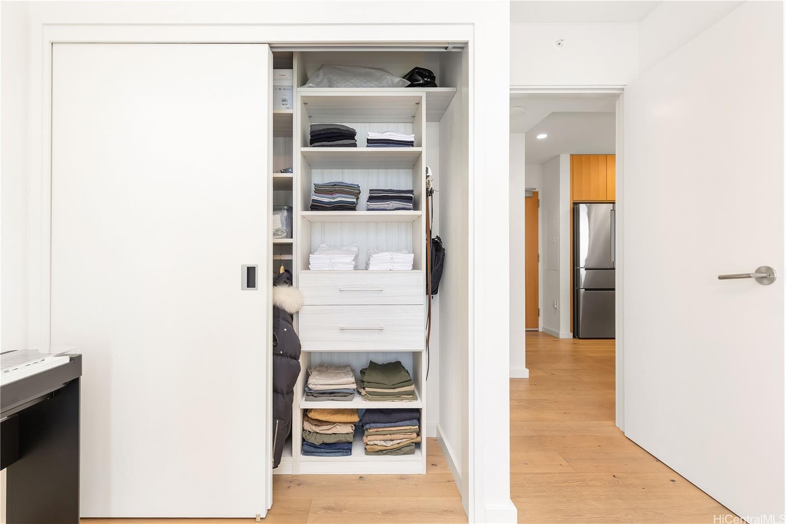 Sky Ala Moana West condo # 1807, Honolulu, Hawaii - photo 7 of 24