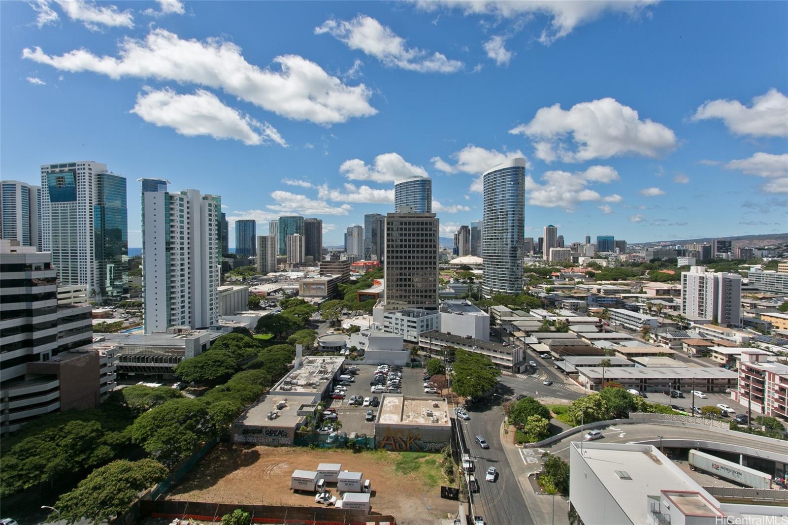 Sky Ala Moana West condo # 1810, Honolulu, Hawaii - photo 10 of 19