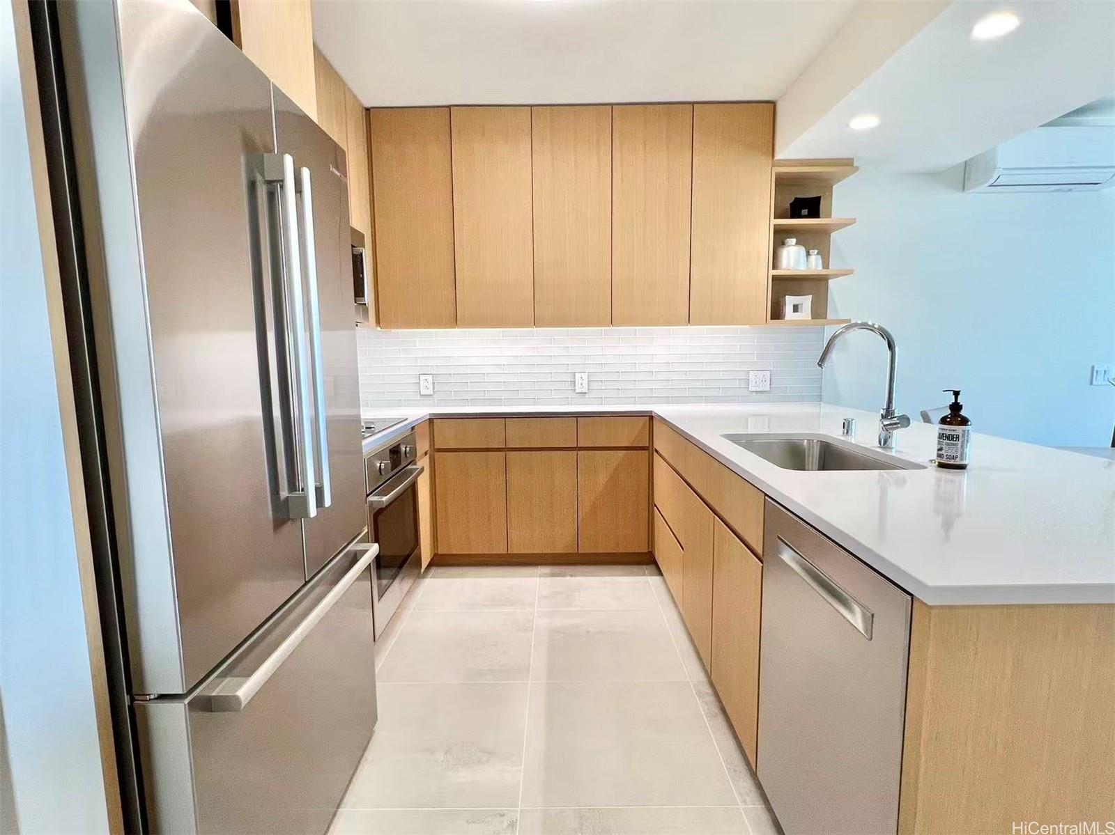 Sky Ala Moana West condo # 2106, Honolulu, Hawaii - photo 3 of 25