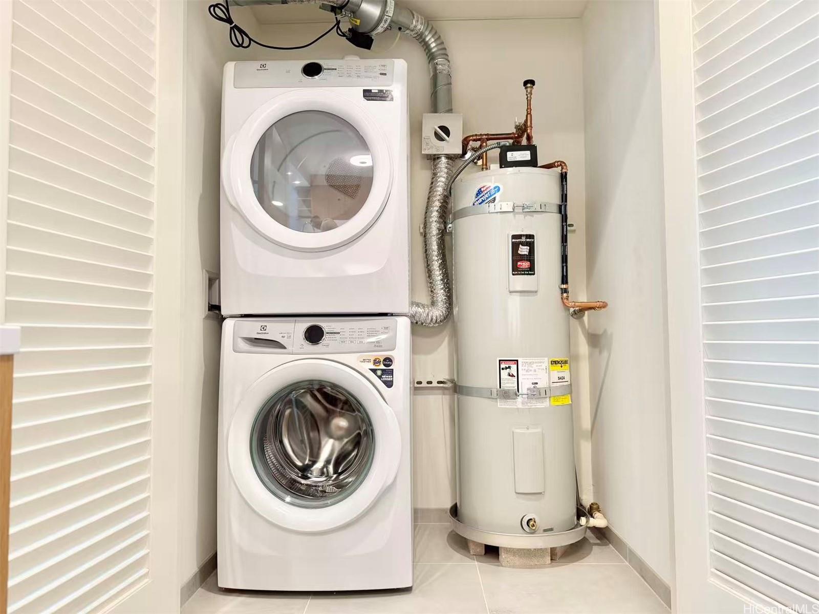 Sky Ala Moana West condo # 2106, Honolulu, Hawaii - photo 6 of 25