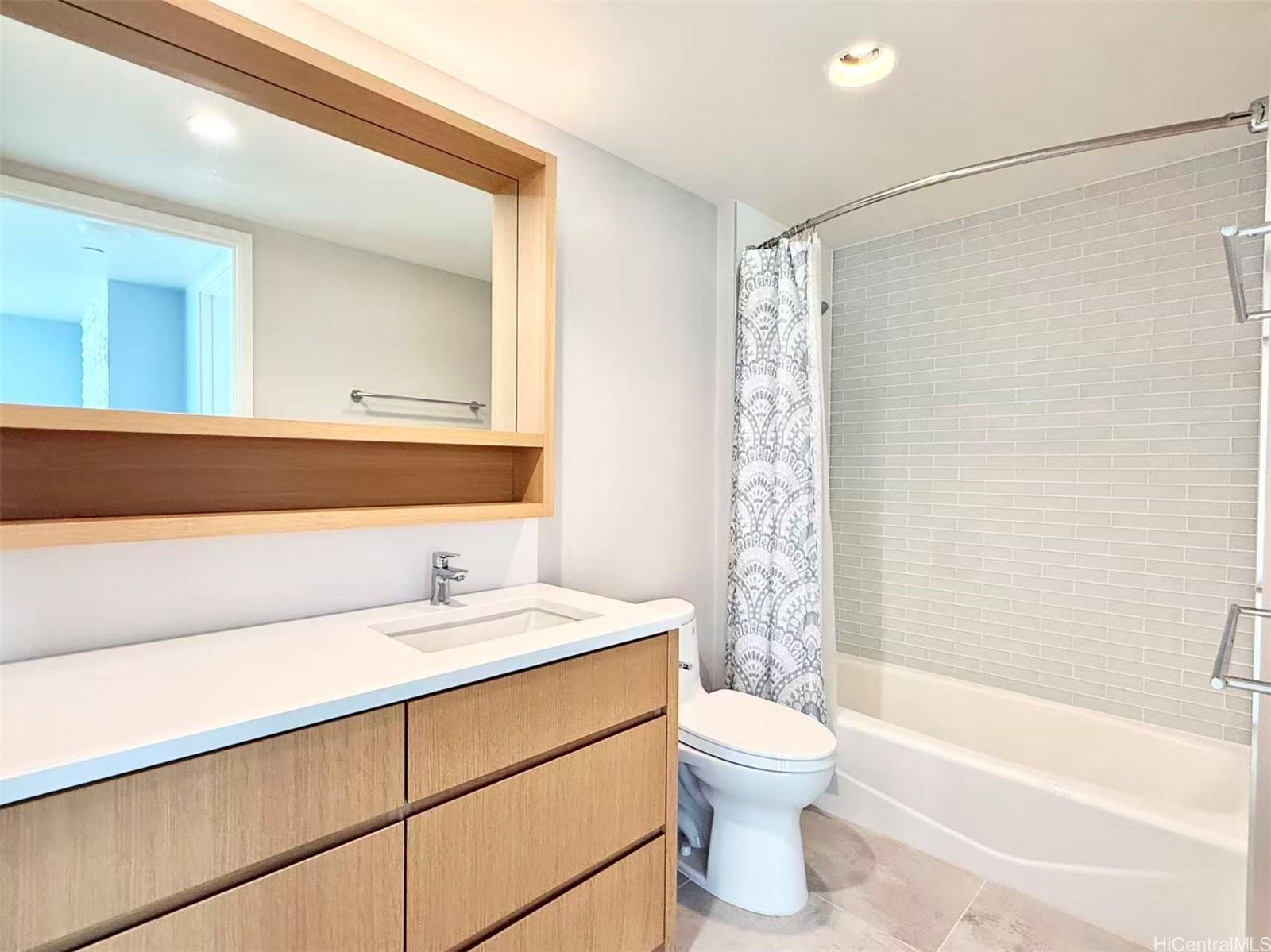 Sky Ala Moana West condo # 2106, Honolulu, Hawaii - photo 8 of 25