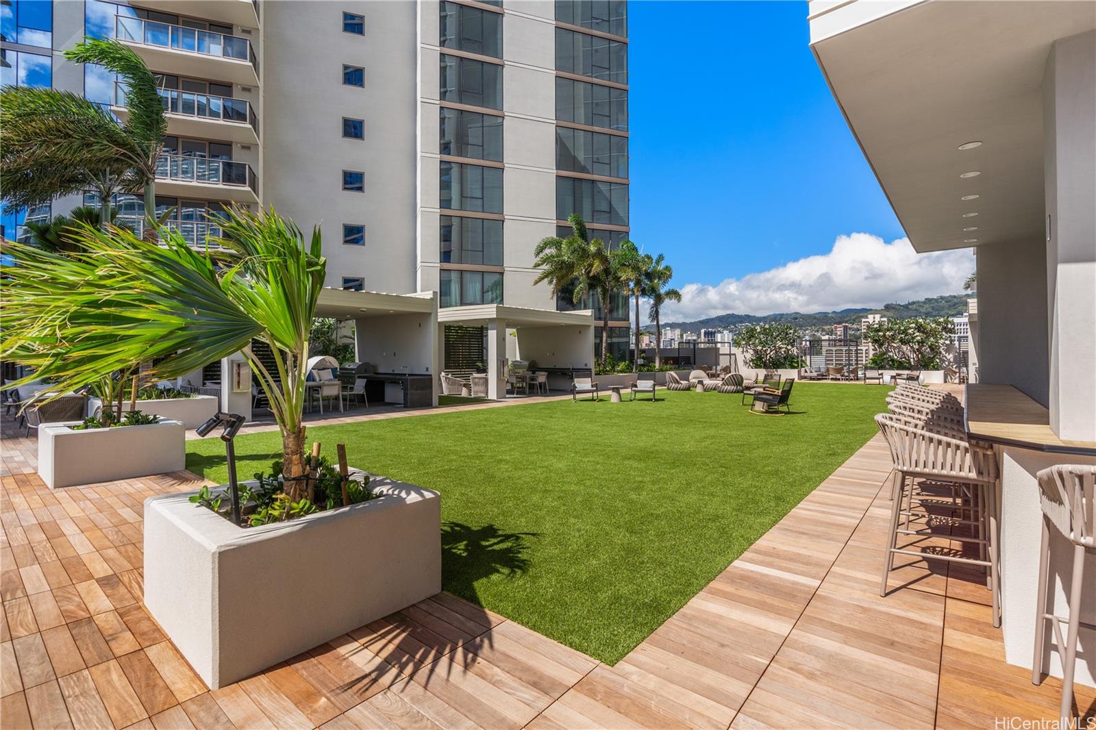 Sky Ala Moana West condo # 2207, Honolulu, Hawaii - photo 24 of 25