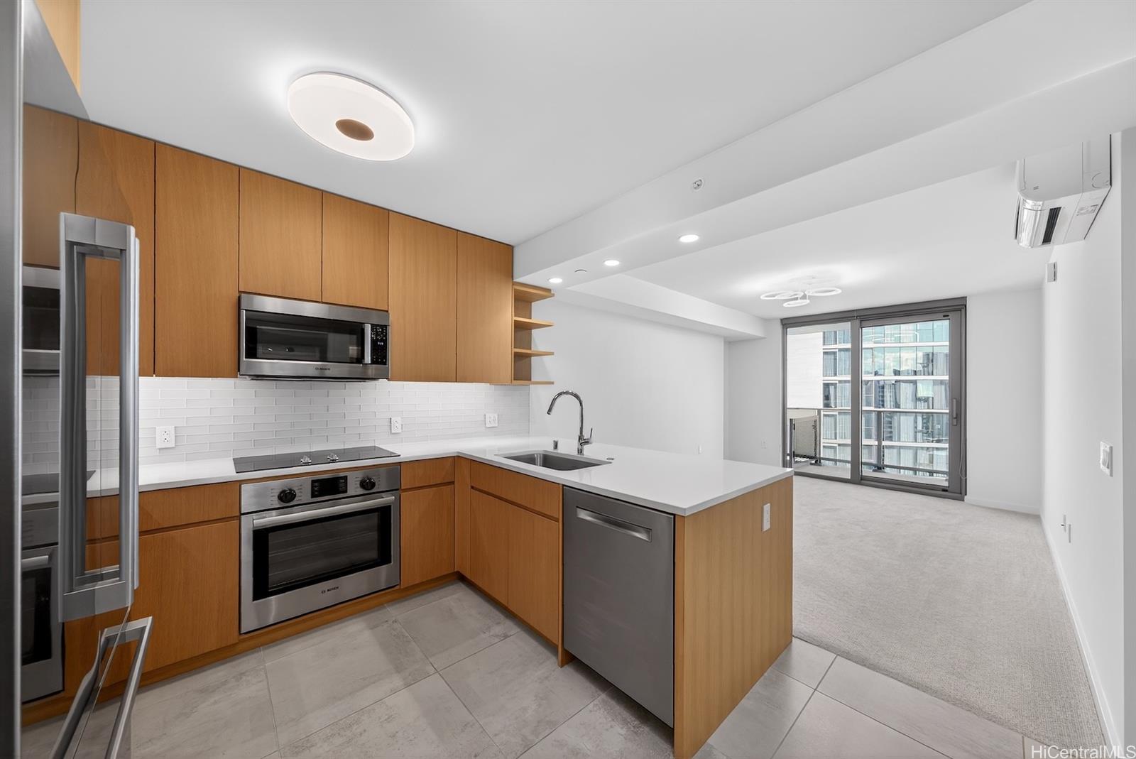 Sky Ala Moana West condo # 2507, Honolulu, Hawaii - photo 2 of 25