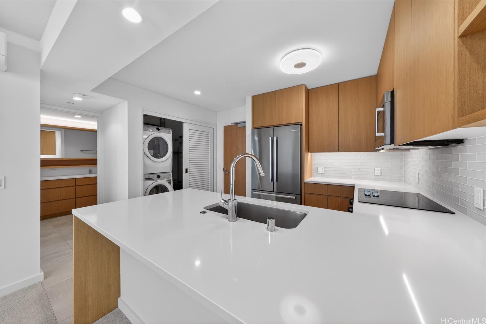 Sky Ala Moana West condo # 2507, Honolulu, Hawaii - photo 11 of 25