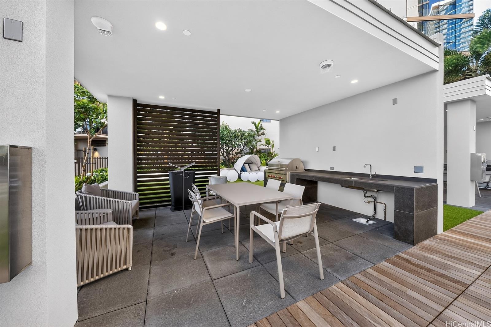 Sky Ala Moana West condo # 2507, Honolulu, Hawaii - photo 19 of 25