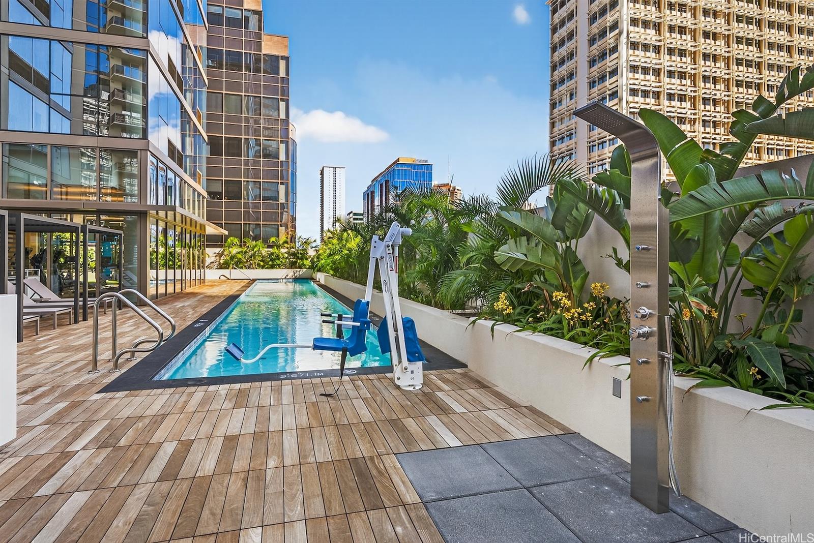 Sky Ala Moana West condo # 2507, Honolulu, Hawaii - photo 20 of 25