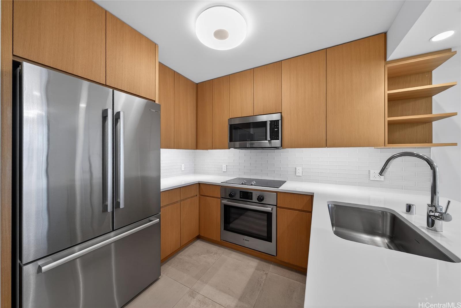 Sky Ala Moana West condo # 2507, Honolulu, Hawaii - photo 6 of 25