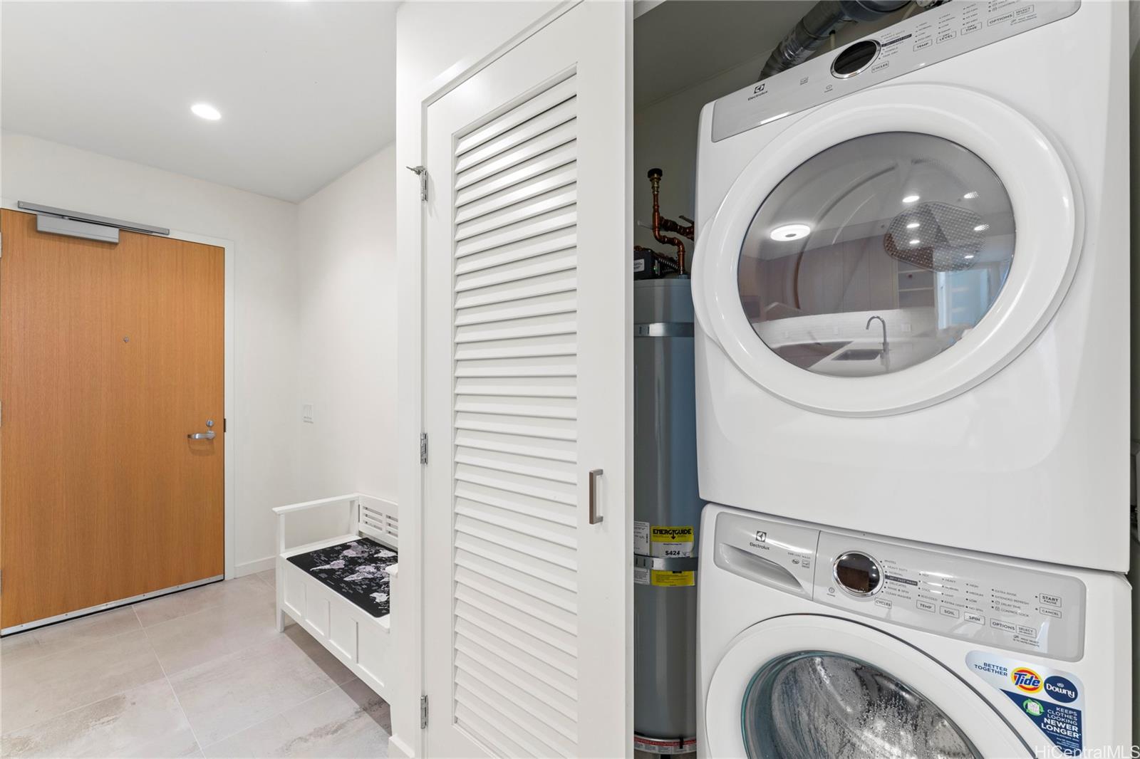 Sky Ala Moana West condo # 2802, Honolulu, Hawaii - photo 14 of 24