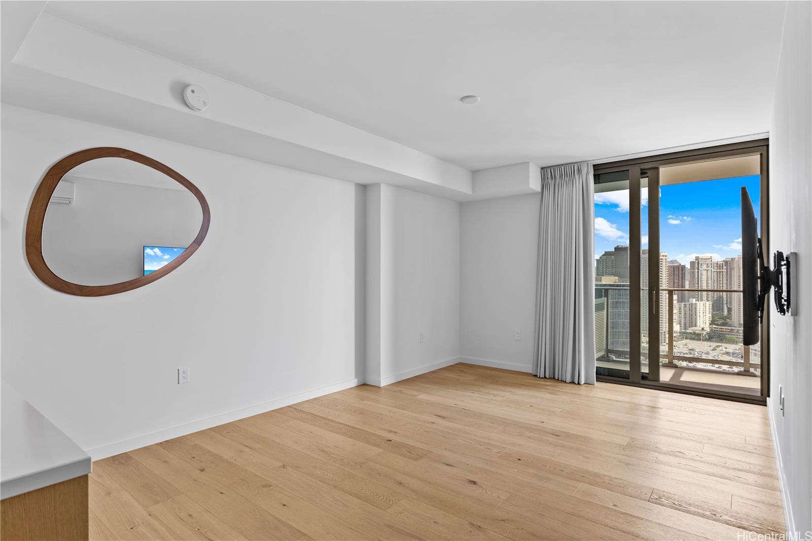 Sky Ala Moana West condo # 2903, Honolulu, Hawaii - photo 4 of 20