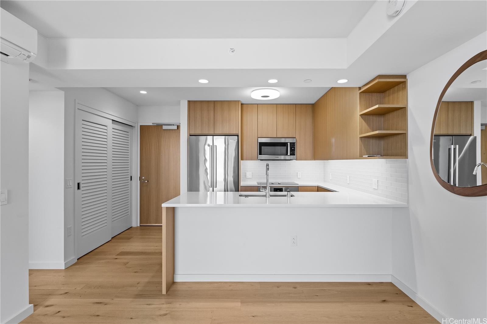 Sky Ala Moana West condo # 2903, Honolulu, Hawaii - photo 8 of 20