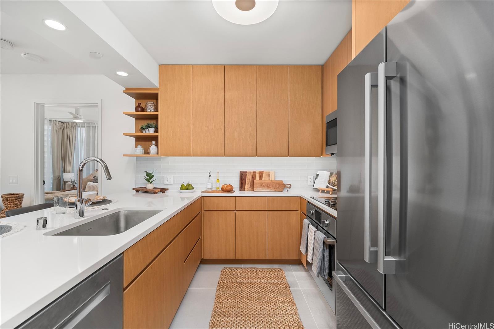 Sky Ala Moana West condo # 3309, Honolulu, Hawaii - photo 5 of 25