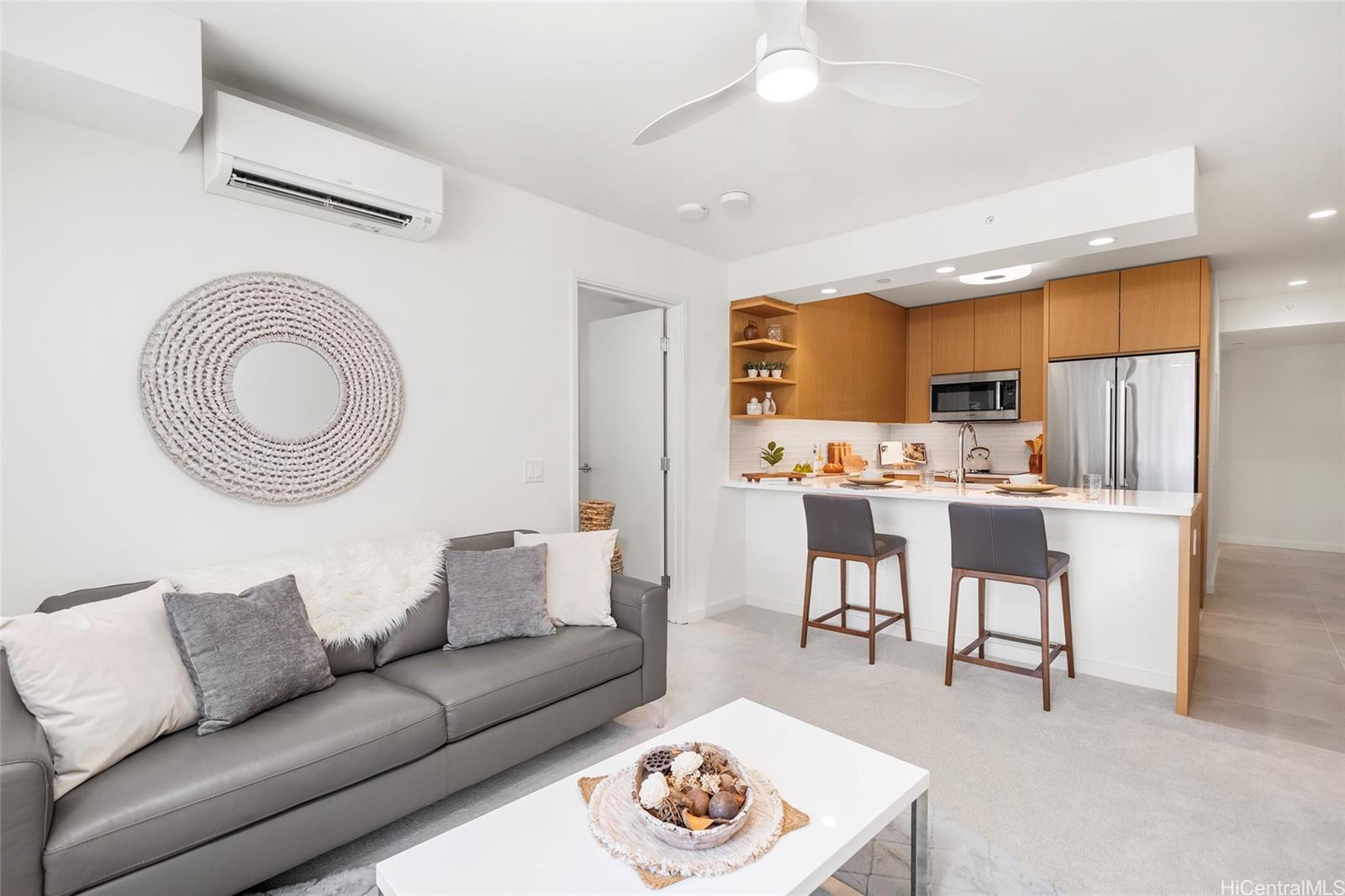 Sky Ala Moana West condo # 3309, Honolulu, Hawaii - photo 6 of 25