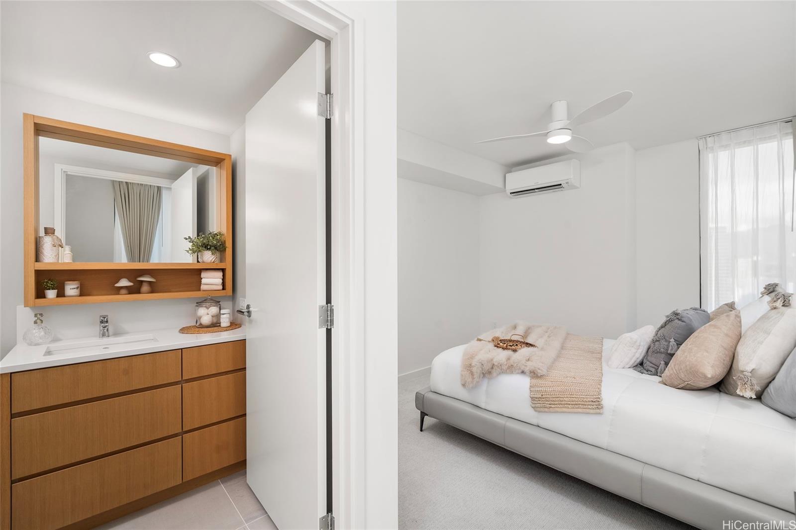 Sky Ala Moana West condo # 3309, Honolulu, Hawaii - photo 9 of 25