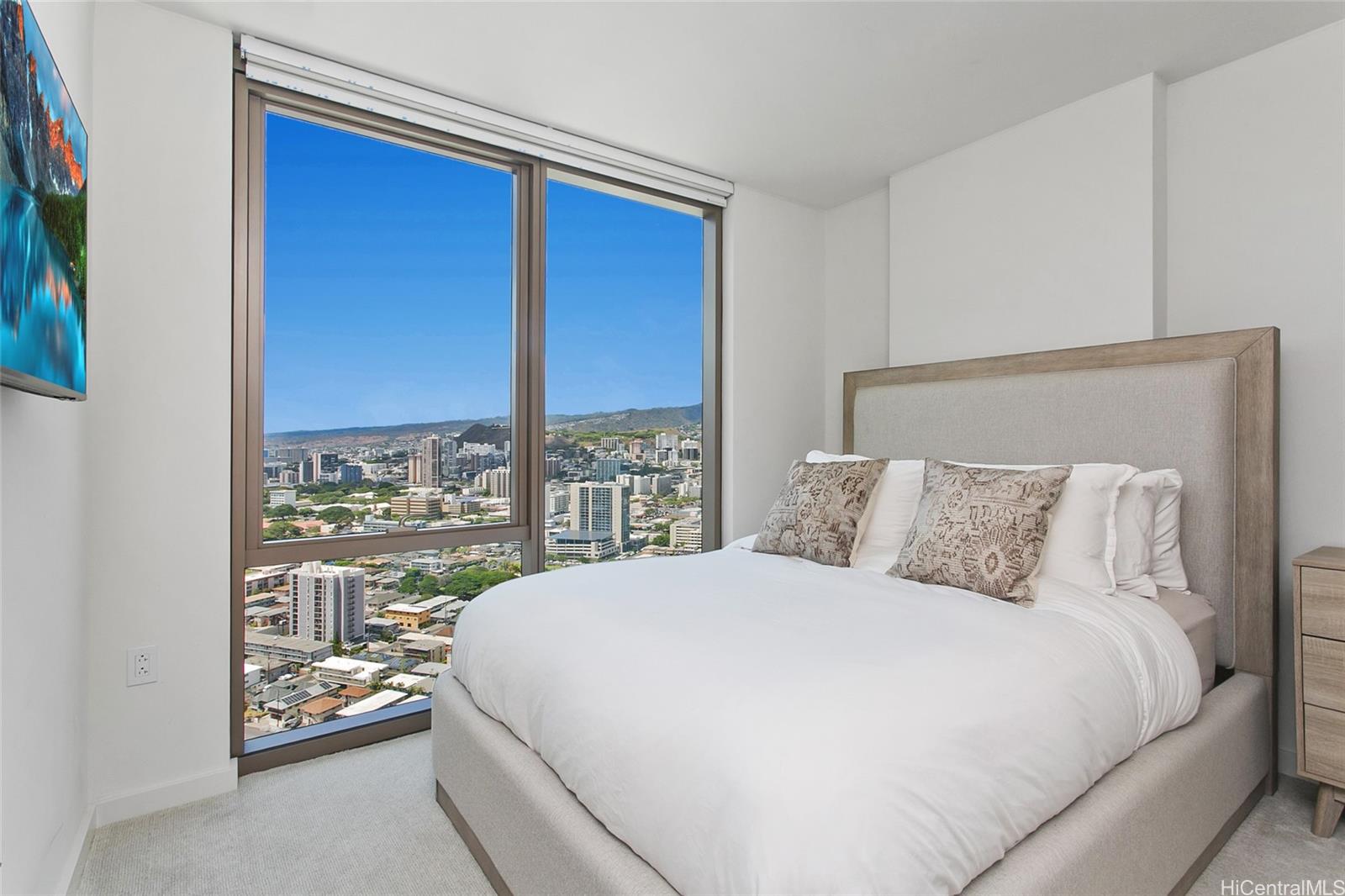 Sky Ala Moana West condo # 3408, Honolulu, Hawaii - photo 9 of 25