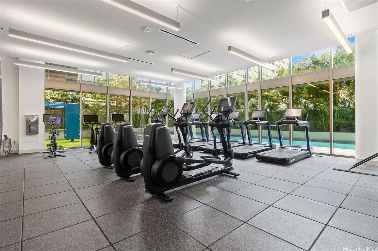 Sky Ala Moana West condo # 3410, Honolulu, Hawaii - photo 12 of 22