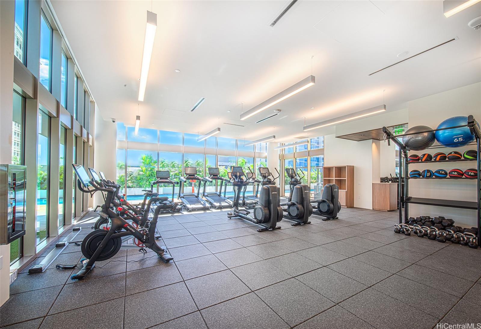 1388 Kapiolani Blvd Honolulu - Rental - photo 22 of 25