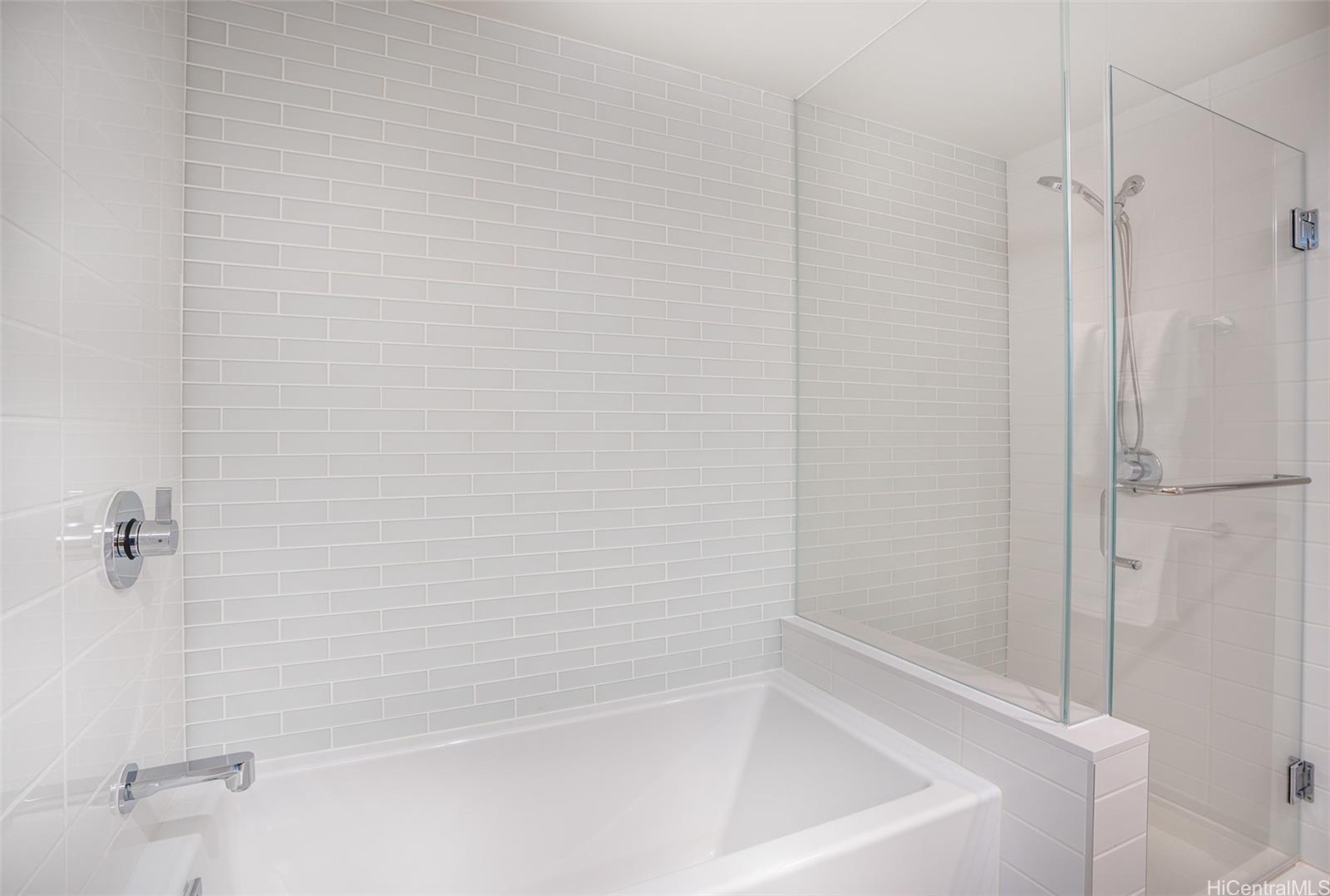 Sky Ala Moana West condo # 3501, Honolulu, Hawaii - photo 11 of 24