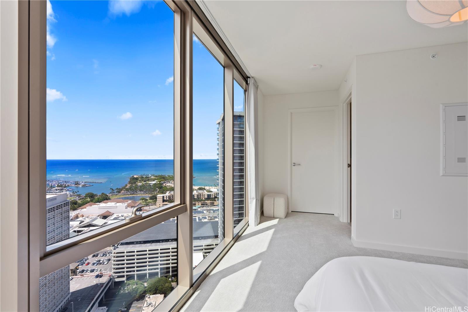 1388 Kapiolani Blvd Honolulu - Rental - photo 15 of 25