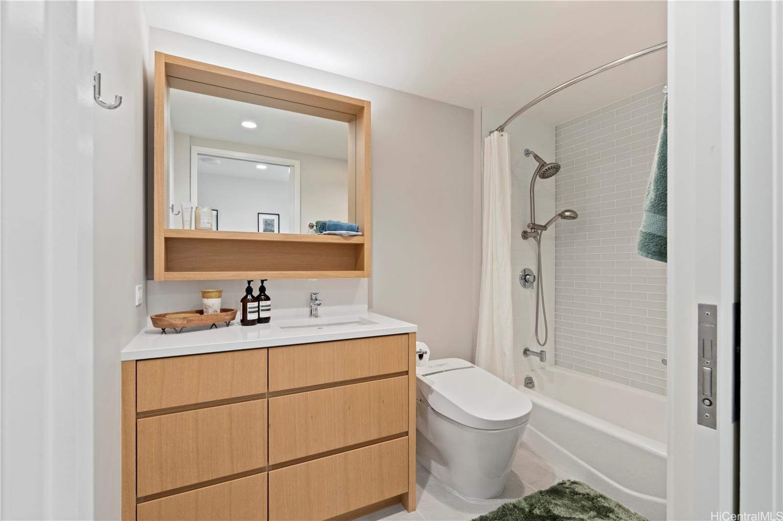 1388 Kapiolani Blvd Honolulu - Rental - photo 10 of 25