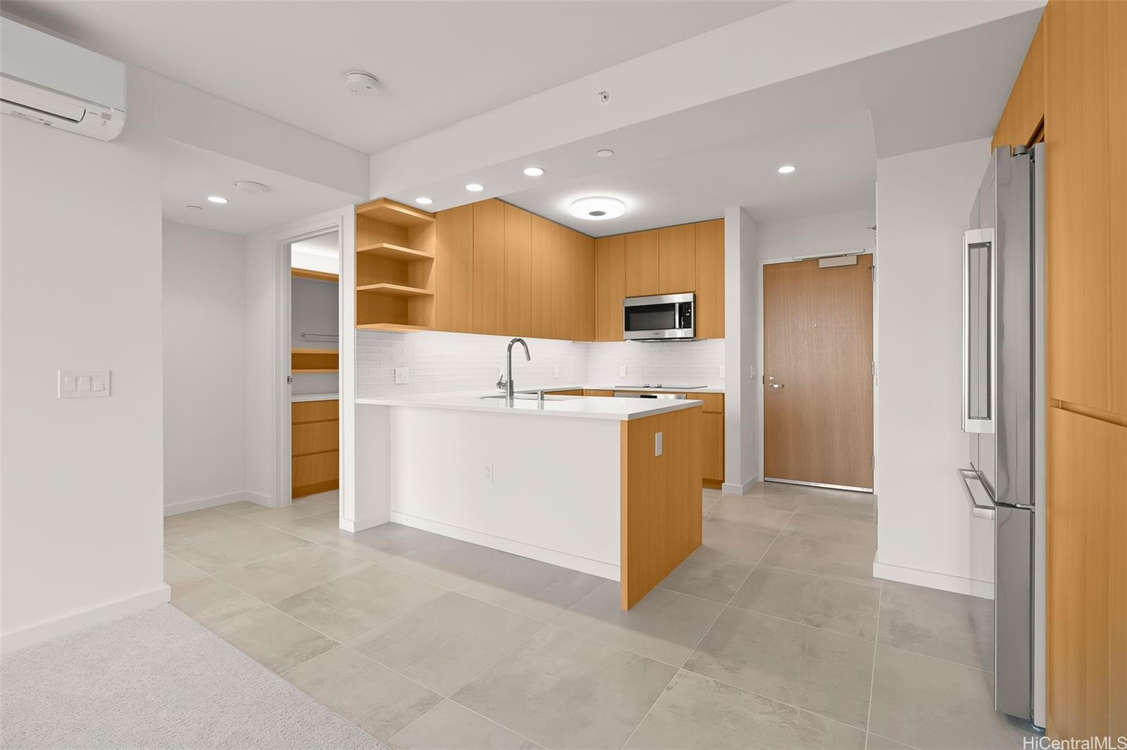 1388 Kapiolani Blvd Honolulu - Rental - photo 11 of 25