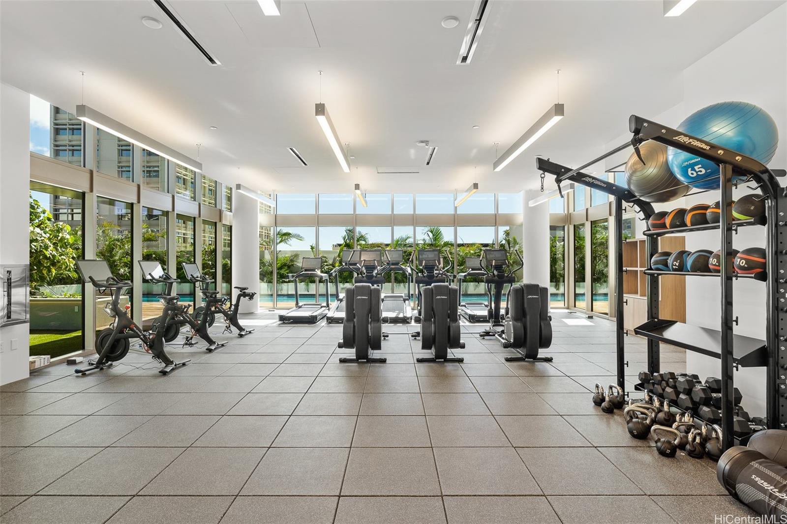 1388 Kapiolani Blvd Honolulu - Rental - photo 24 of 25