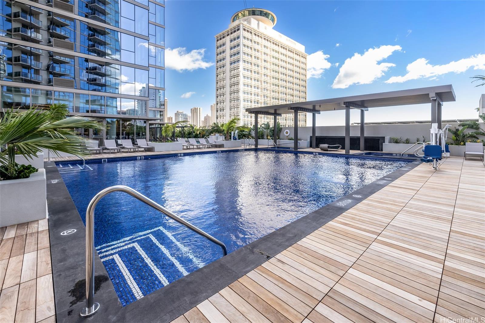 Sky Ala Moana West condo # 3906, Honolulu, Hawaii - photo 13 of 23