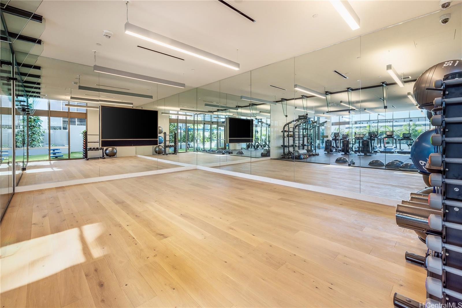 Sky Ala Moana West condo # 3906, Honolulu, Hawaii - photo 20 of 23