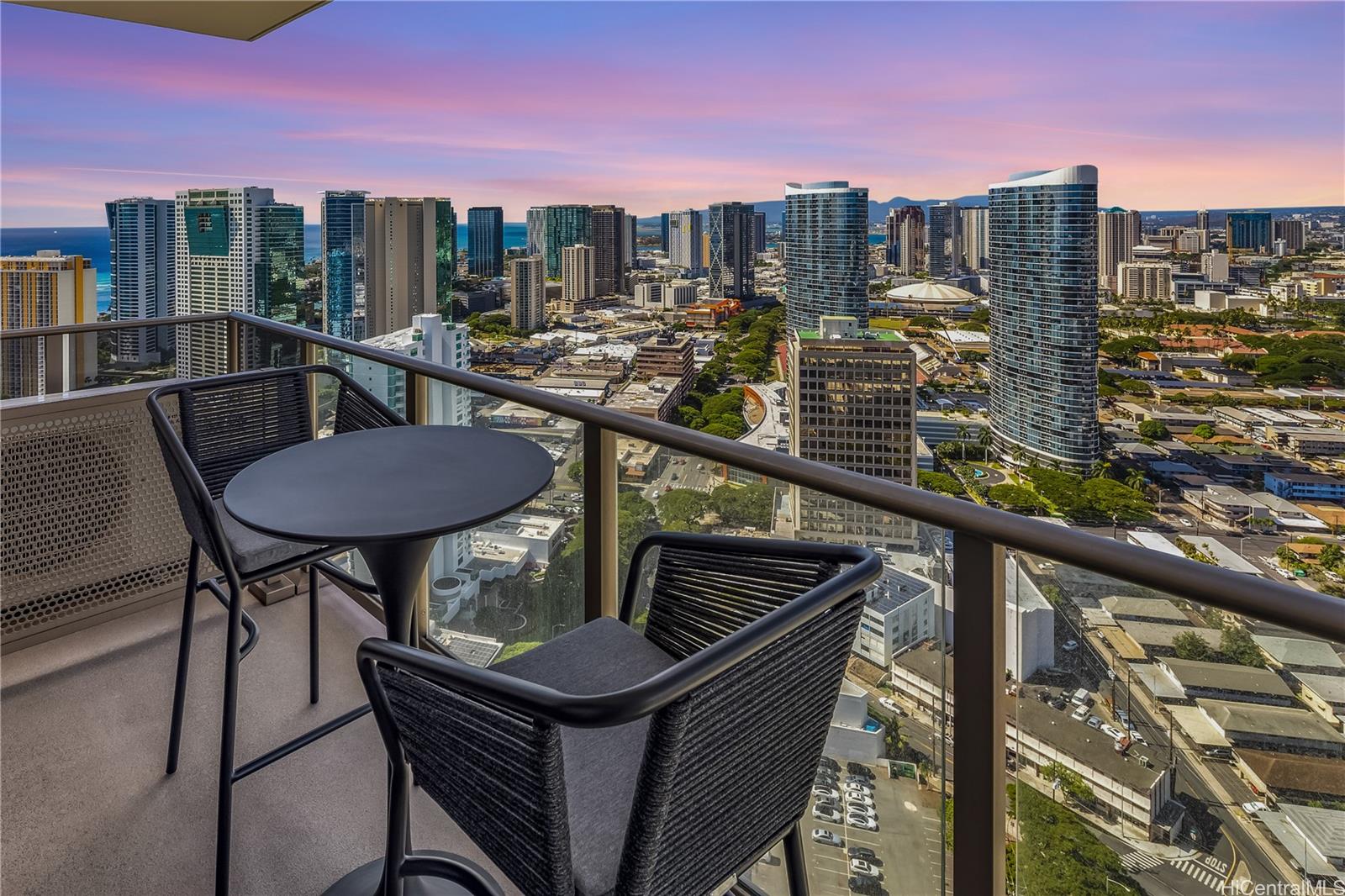 Sky Ala Moana West condo # 3906, Honolulu, Hawaii - photo 5 of 23