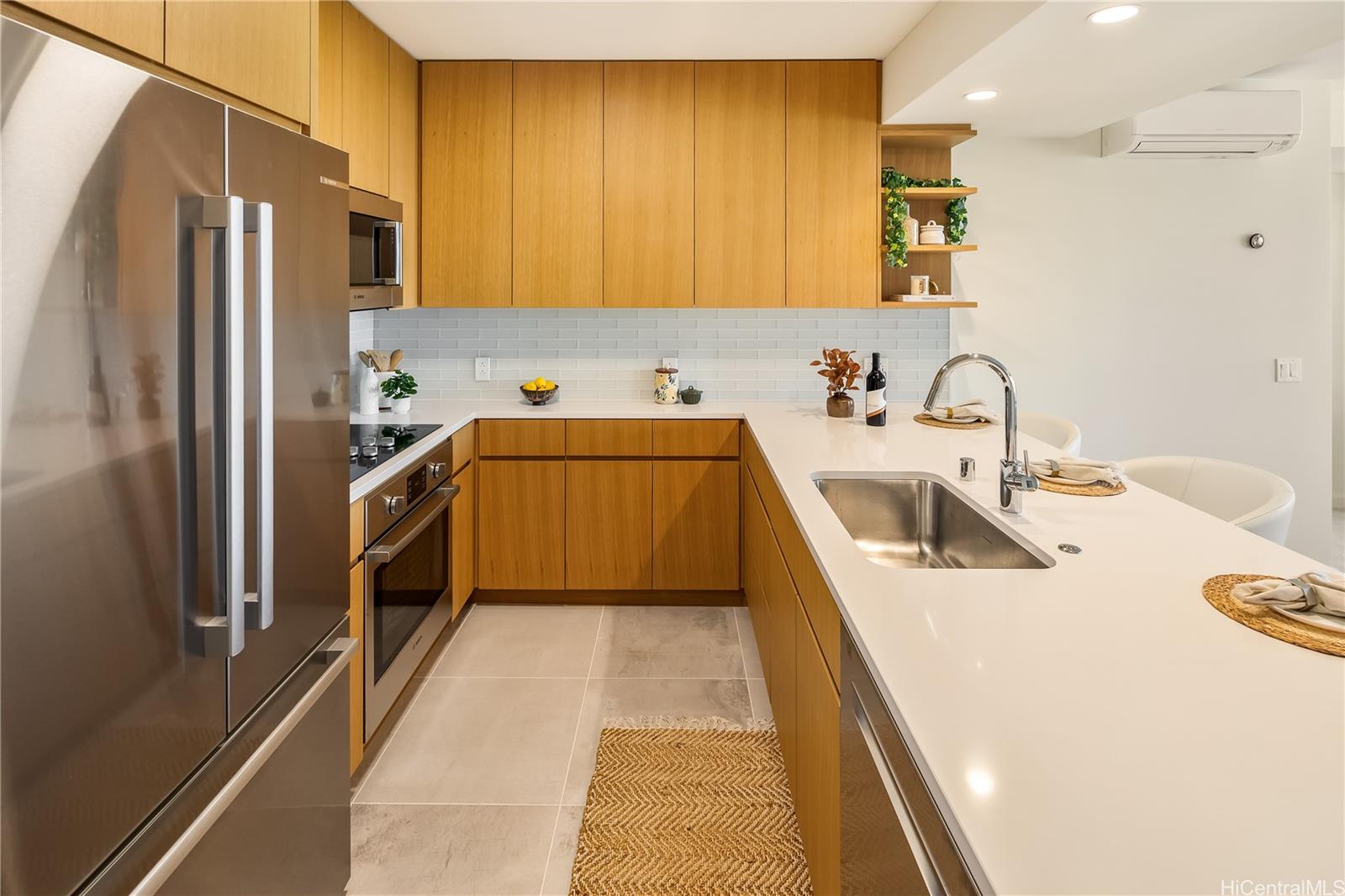 Sky Ala Moana West condo # 3906, Honolulu, Hawaii - photo 8 of 23