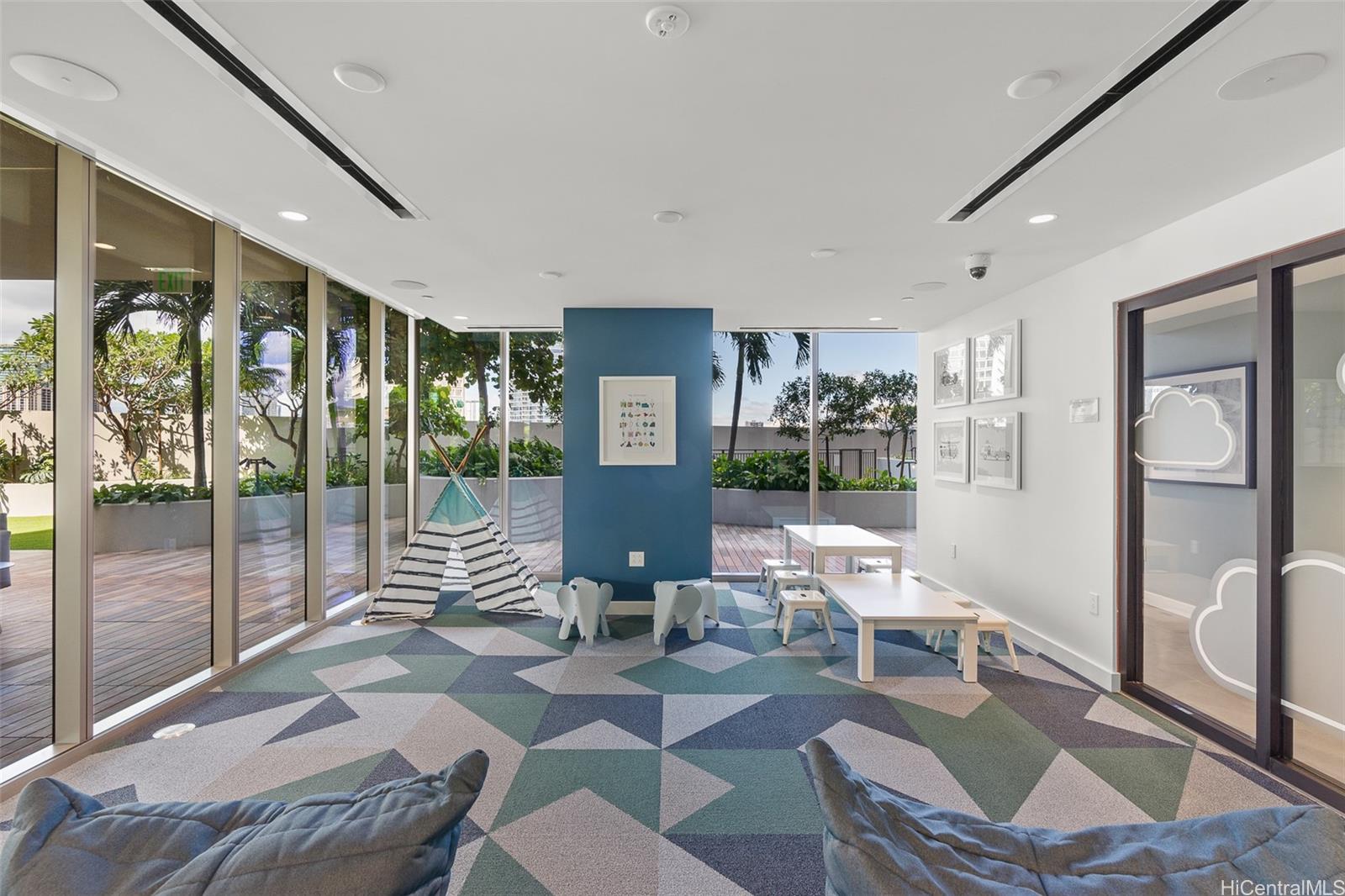 1388 KAPIOLANI Blvd Honolulu - Rental - photo 19 of 20