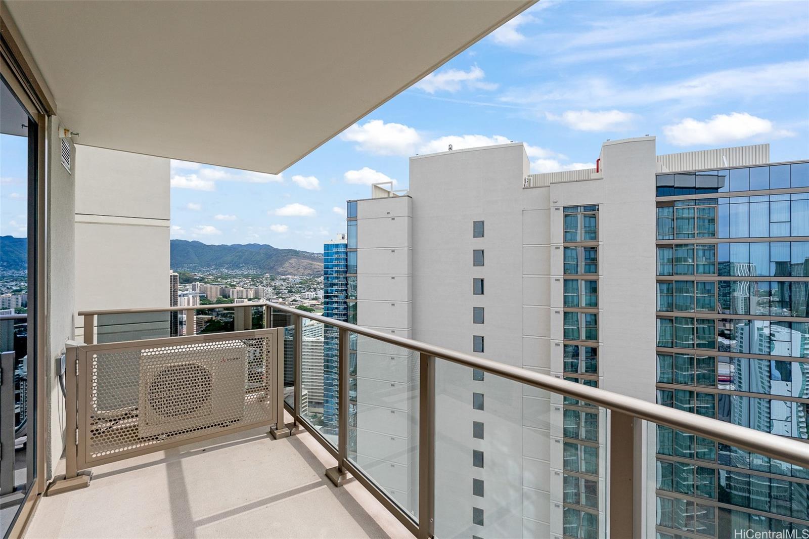 1388 KAPIOLANI Blvd Honolulu - Rental - photo 8 of 20