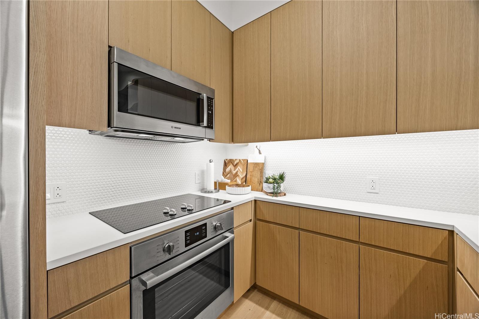 1388 Kapiolani Blvd Honolulu - Rental - photo 4 of 25