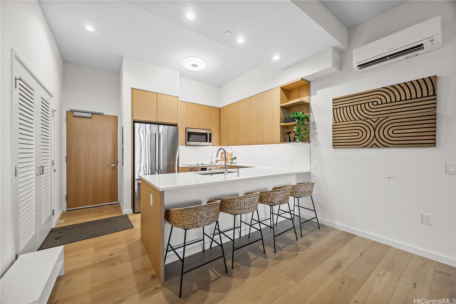 1388 Kapiolani Blvd Honolulu - Rental - photo 5 of 25