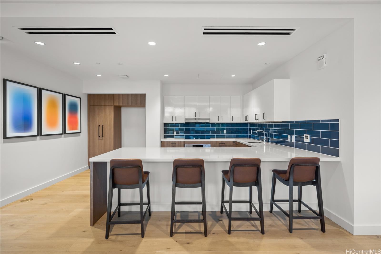 1388 Kapiolani Blvd Honolulu - Rental - photo 8 of 16