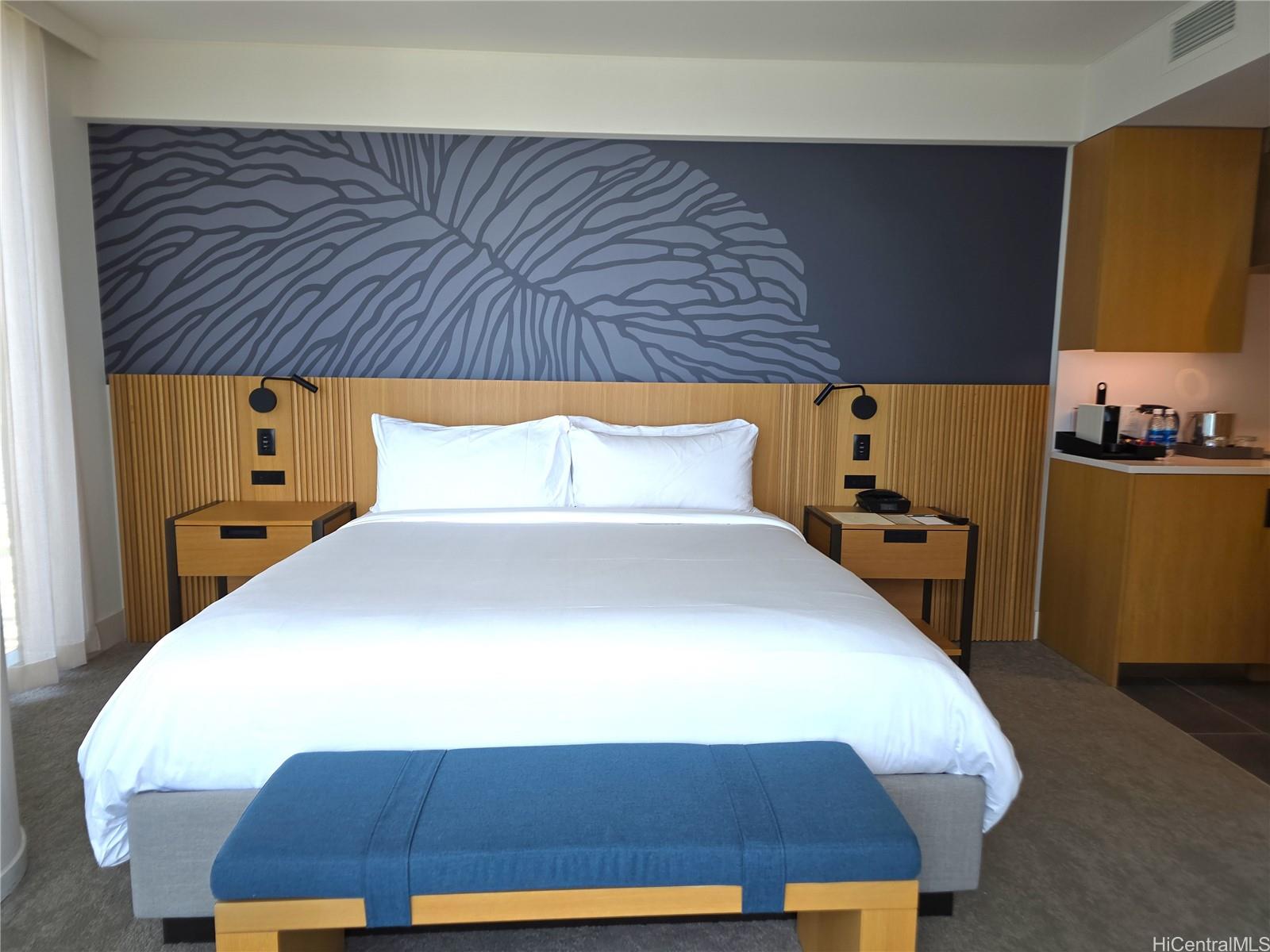 Sky Ala Moana East condo # 3104, Honolulu, Hawaii - photo 6 of 21