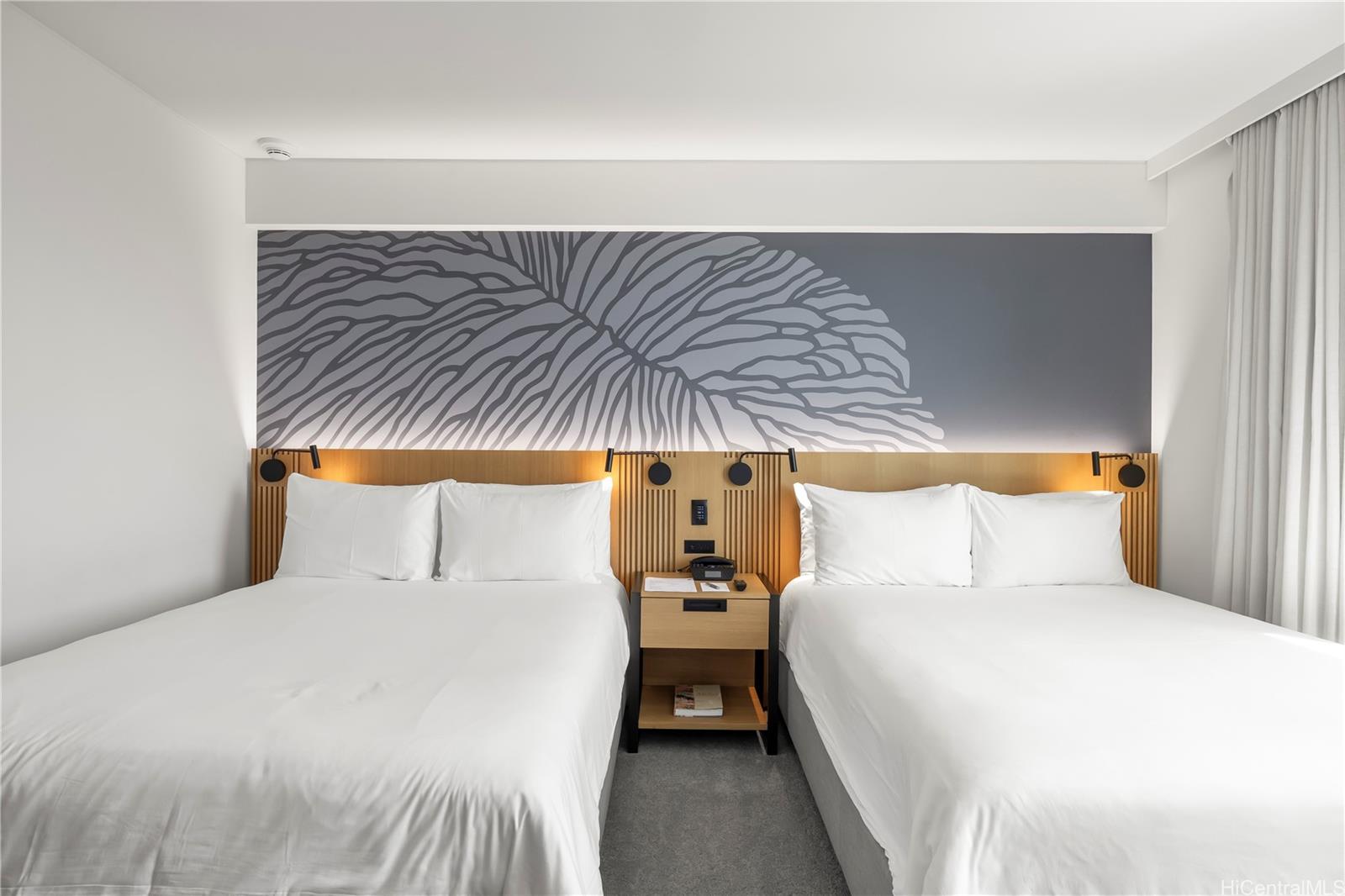 Sky Ala Moana East condo # 3105, Honolulu, Hawaii - photo 3 of 24