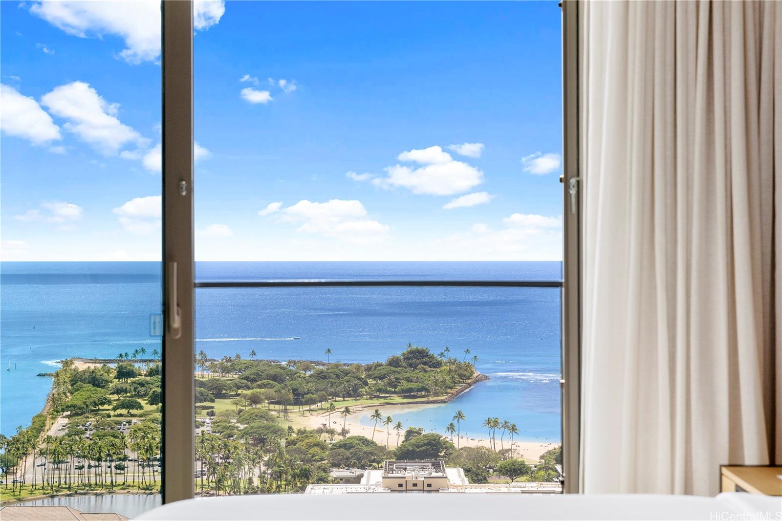 Sky Ala Moana East condo # 3201, Honolulu, Hawaii - photo 2 of 25